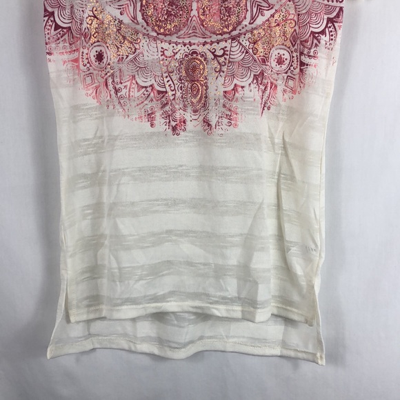 NWOT Maurices Top with Red & Gold Design - Picture 4 of 8